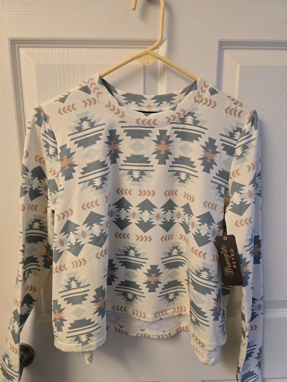 Wrangler Cream Aztec-Pattern Crewneck Sweater with Teal and Tan Accents